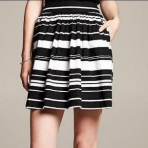 Banana Republic Black and White Striped Skirt with Pockets, Size 10